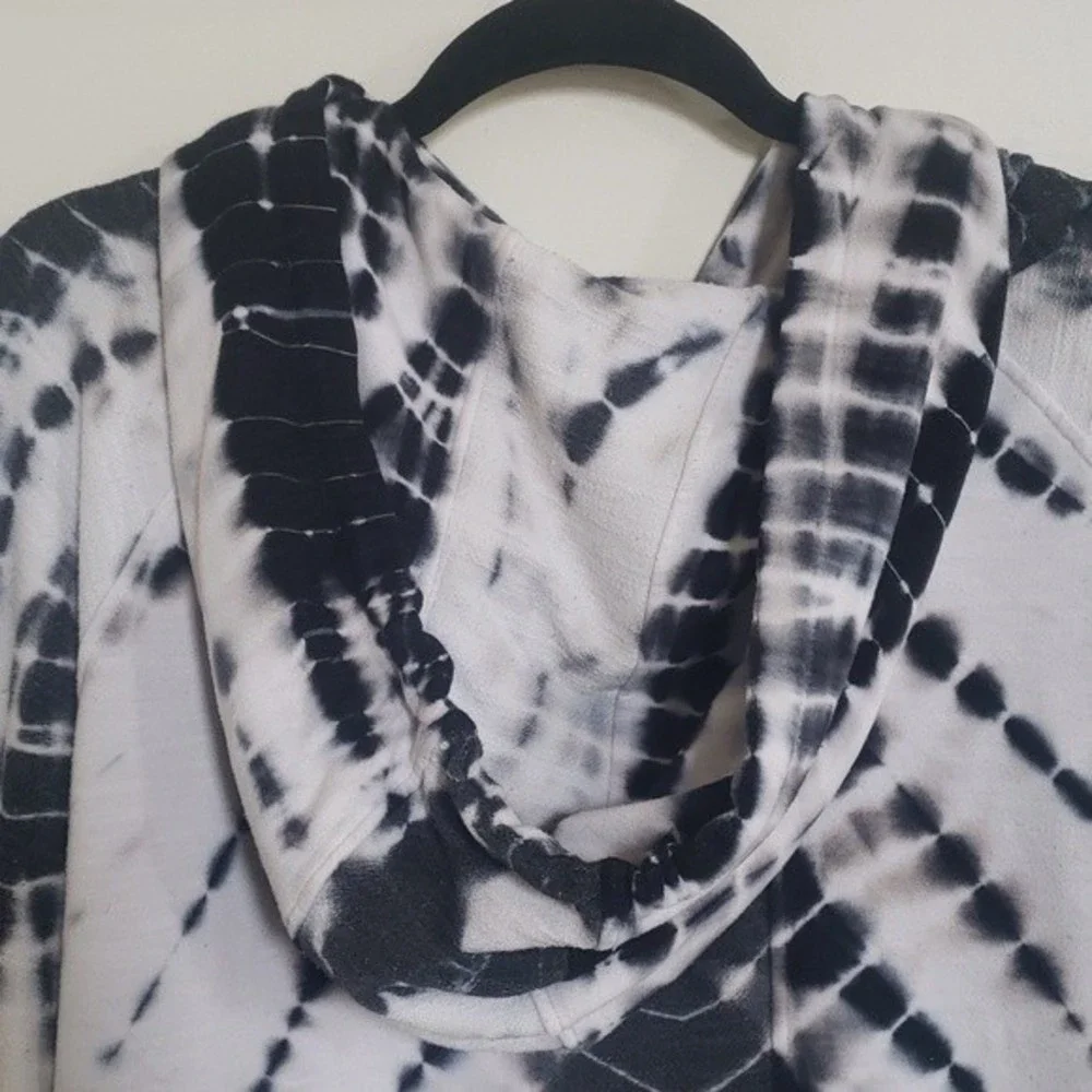 GYPSY 05 Hooded Pullover Sweatshirt Black White Tie Dye - Picture 5 of 9
